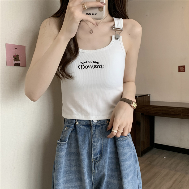 Áo Hai Dây Croptop Dáng Ôm Thêu Chữ Móc Khóa Cài Có Đệm Ngực Phong Cách Cá Tính Thời Trang Sugal TOP NU 073V7