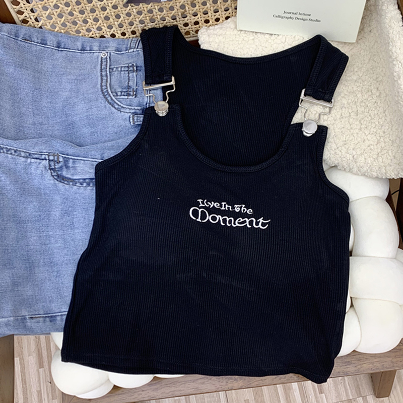 Áo Hai Dây Croptop Dáng Ôm Thêu Chữ Móc Khóa Cài Có Đệm Ngực Phong Cách Cá Tính Thời Trang Sugal TOP NU 073V1