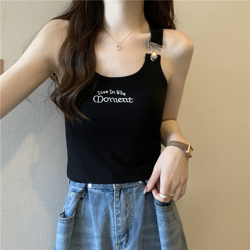 Áo Hai Dây Croptop Dáng Ôm Thêu Chữ Móc Khóa Cài Có Đệm Ngực Phong Cách Cá Tính Thời Trang Sugal TOP NU 073V7