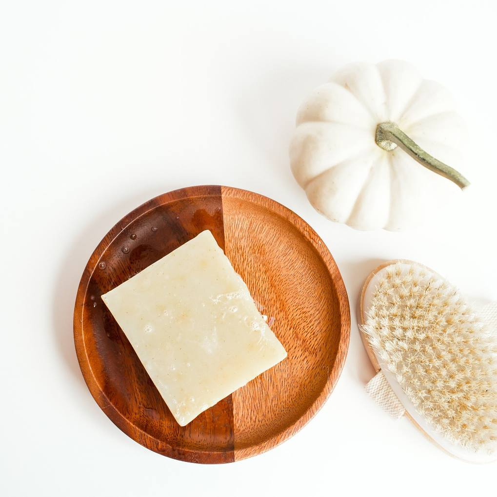 Xà Phòng Cám Gạo Và Sữa Tươi Jam Rice Milk Soap trắng da Thái Lan cho mặt và cơ thể 60g