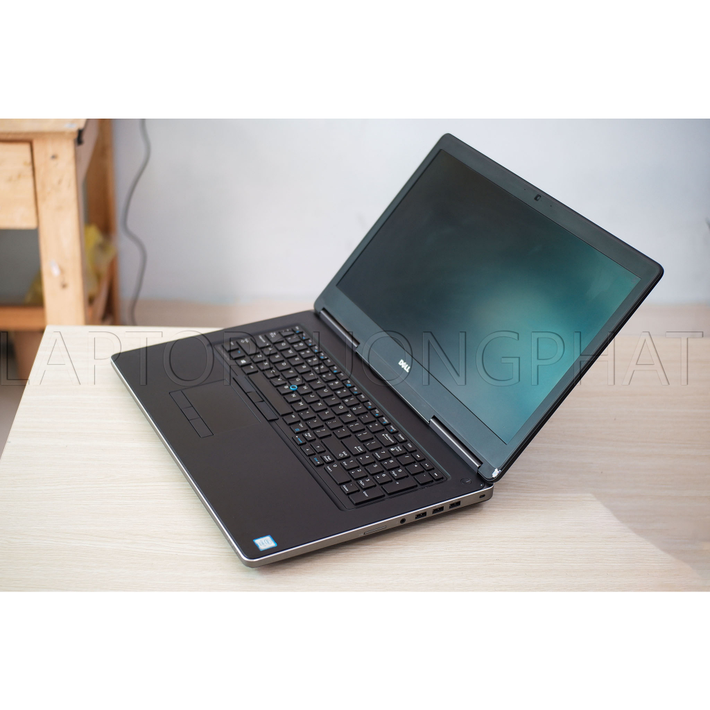 Dell Precision 7710 i7-6820HQ Ram 64Gb SSD 512Gb 17.3 INCH FHD