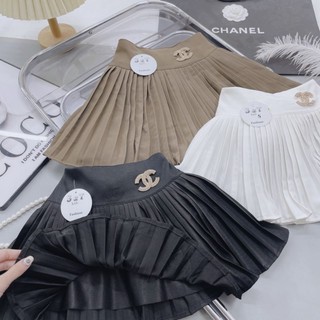 Chân váy xếp ly