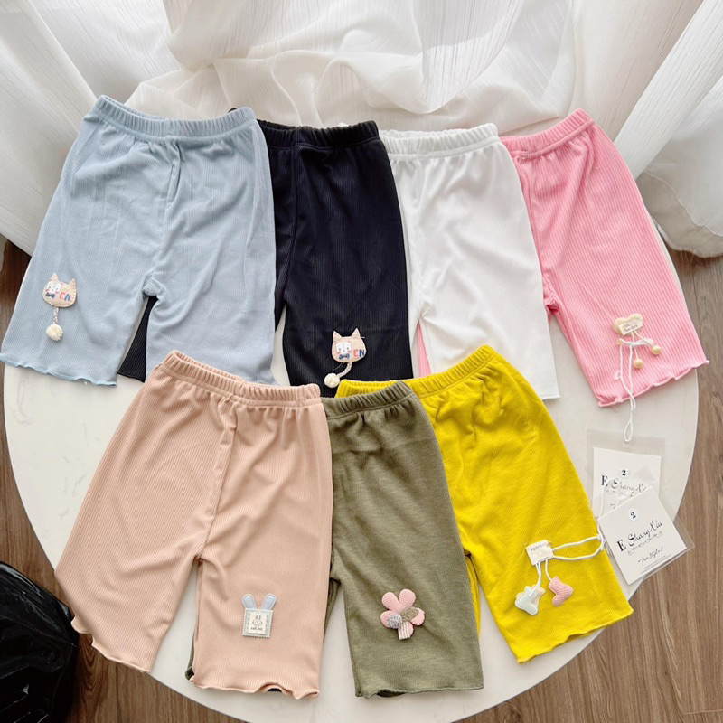 SET 4 QUẦN ĐÍNH HOẠ TIẾT CỰC YÊU CHO BÉ