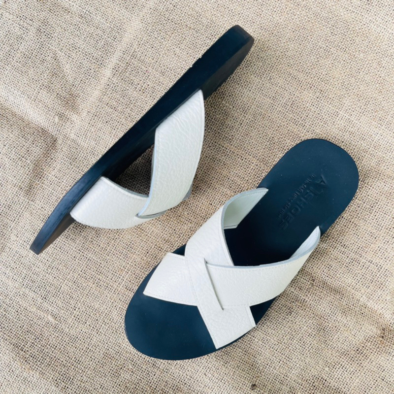 Dép Sandal Dép Quai Chéo Da Bò Thật Không Thấm Nước Phù Hợp Mọi Lứa Tuổi cheosg101