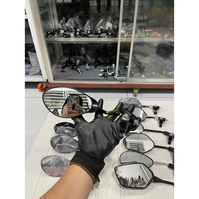 kính yaz xoay 360 độ ( gắn mọi loại xe máy )