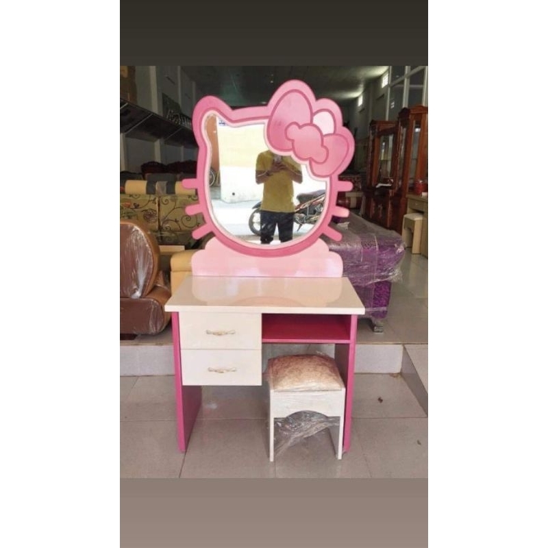 GƯƠNG GỖ HELLO KITTY / BÀN TRANG ĐIỂM HELLO KITTY