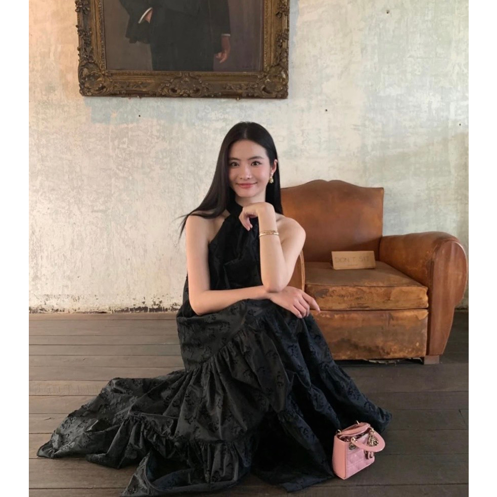 Đầm maxi cổ yếm ren hoa nổi Freesize đầm đi biển, dạ hội MeW Fashion - SR210 MW