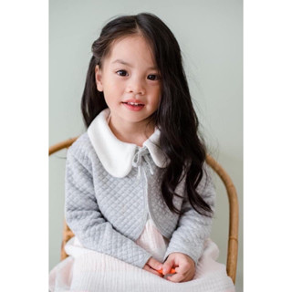 Áo khoác lửng 1 cúc cổ băng lông màu ghi La pomme