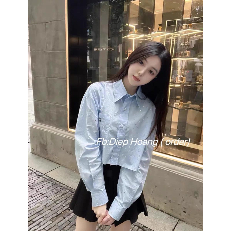 Áo sơ mi croptop miu miu đính đá