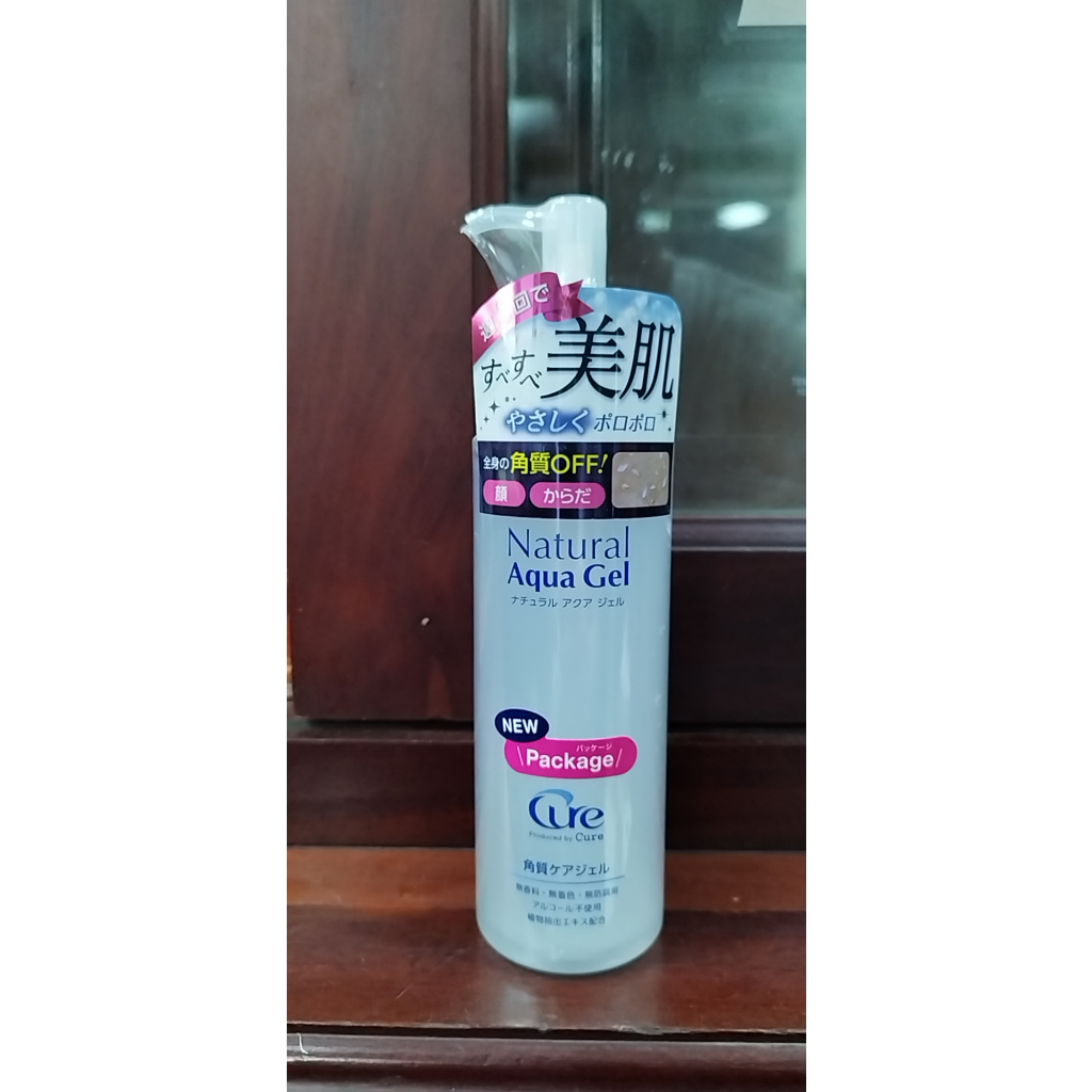 Tẩy da chết Cure Natural Aqua Gel 250ml