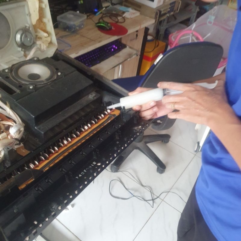 Mỡ Tra Phím Đàn - 1 phần 100g cho 1 cây đàn, bôi trơn phím đàn