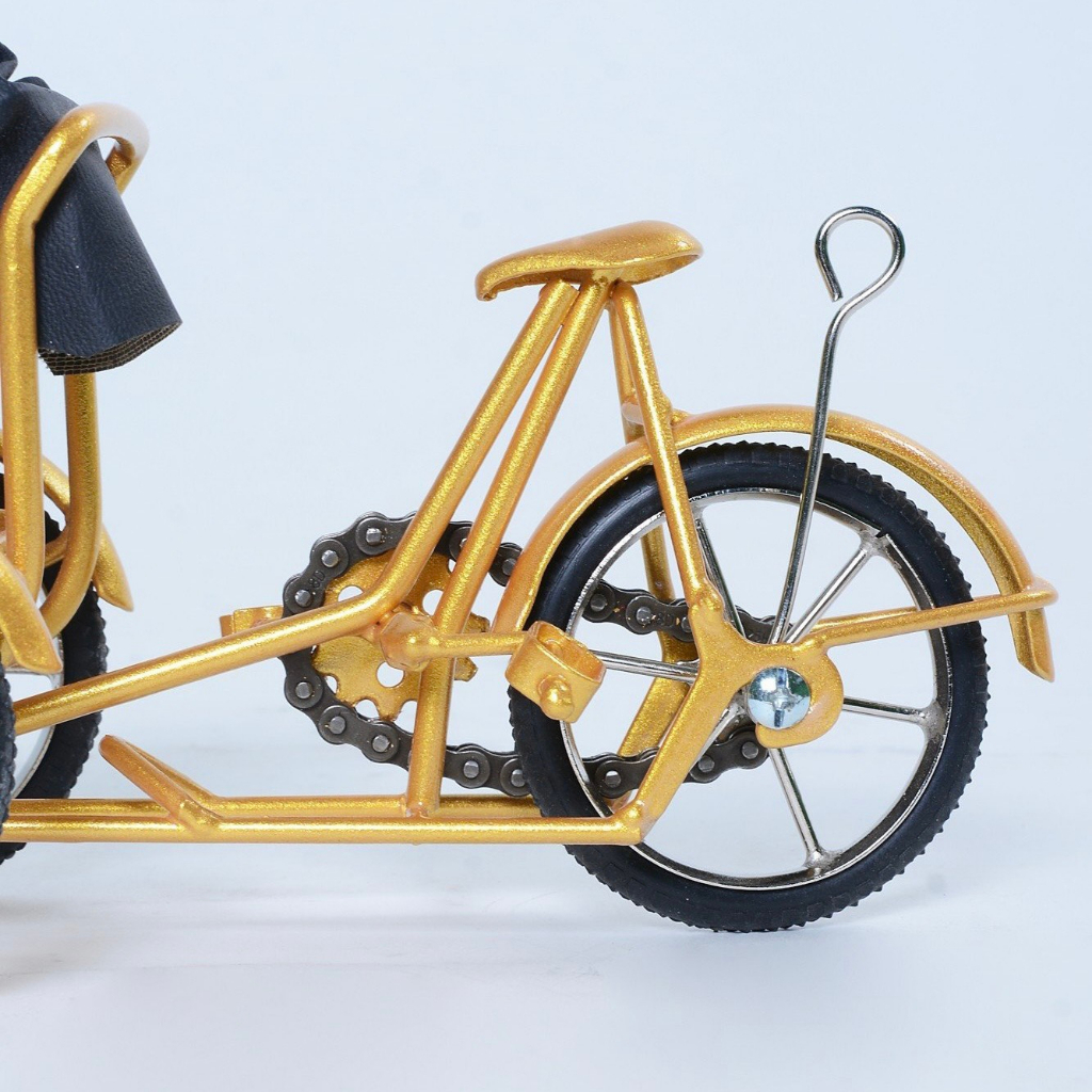 Mô hình xích lô kim loại hàng chất lượng cao, handmade 100% từ đồng, sắt kẽm,  kích thước 23x10x13 cm