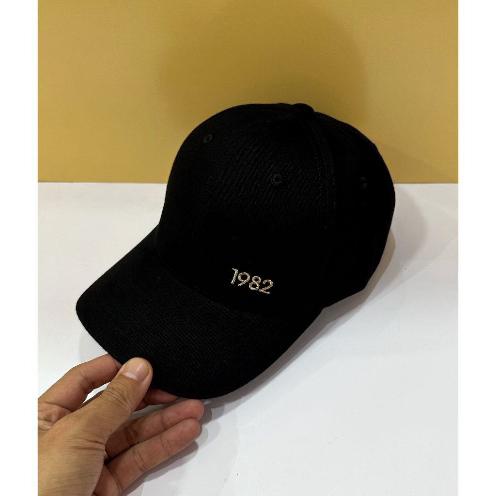 Nón năm sinh , mũ lưỡi trai nam cao cấp , nón cặp nam nữ thêu năm sinh 1982 nón đẹp 2023 Korea phong cách Unisex