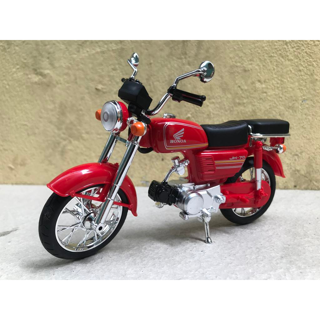 Mô hình xe máy Honda CD-70 1:12