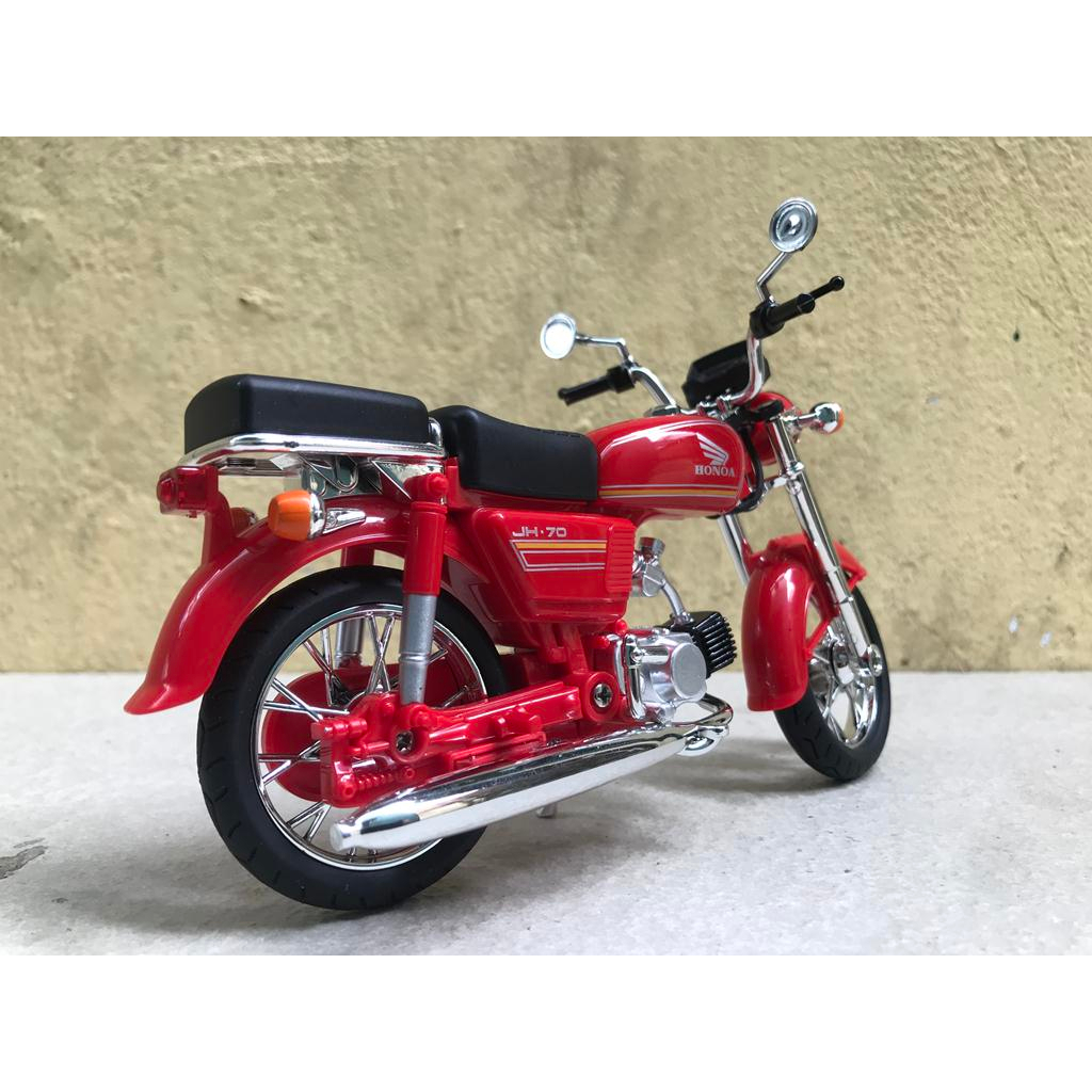Mô hình xe máy Honda CD-70 1:12