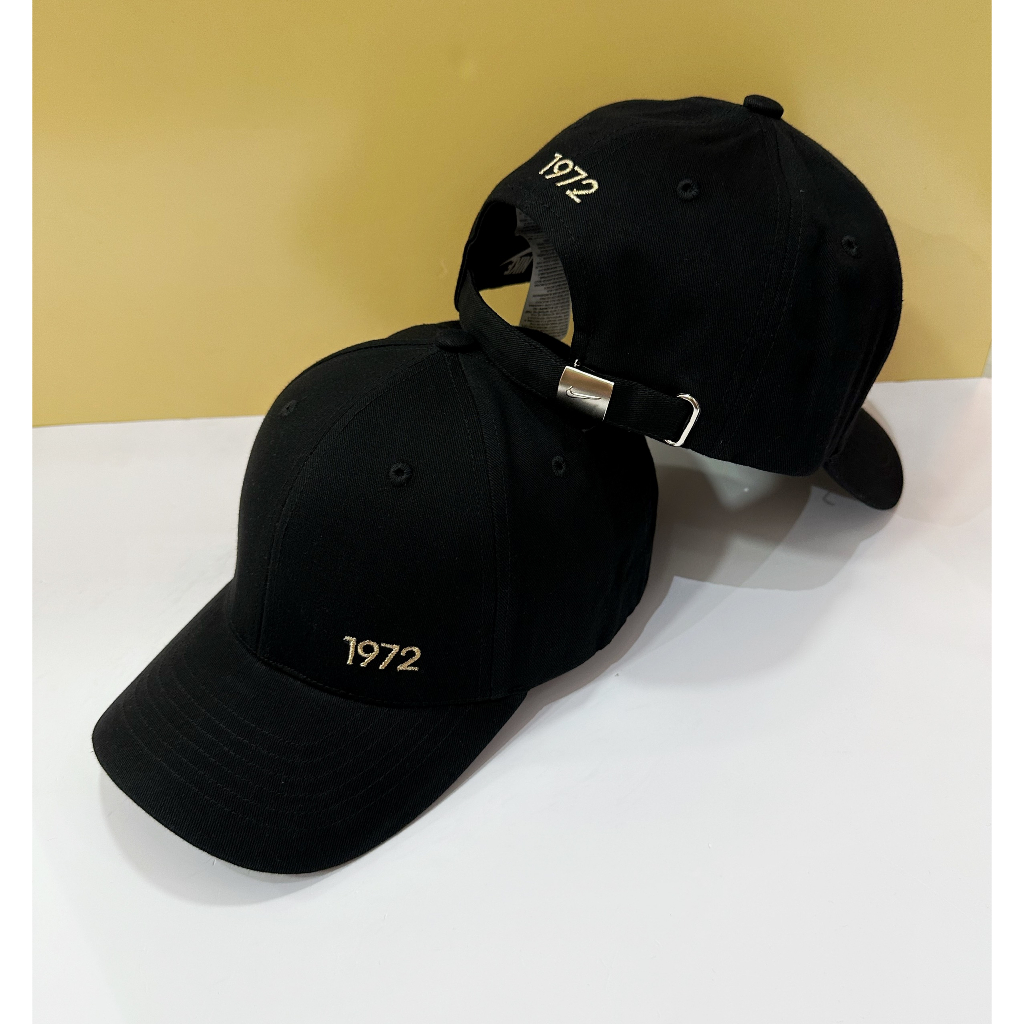 Nón năm sinh/ mũ lưỡi trai cao cấp, cặp nam nữ thêu năm sinh 1972 hàng Korea phong cách Unisex