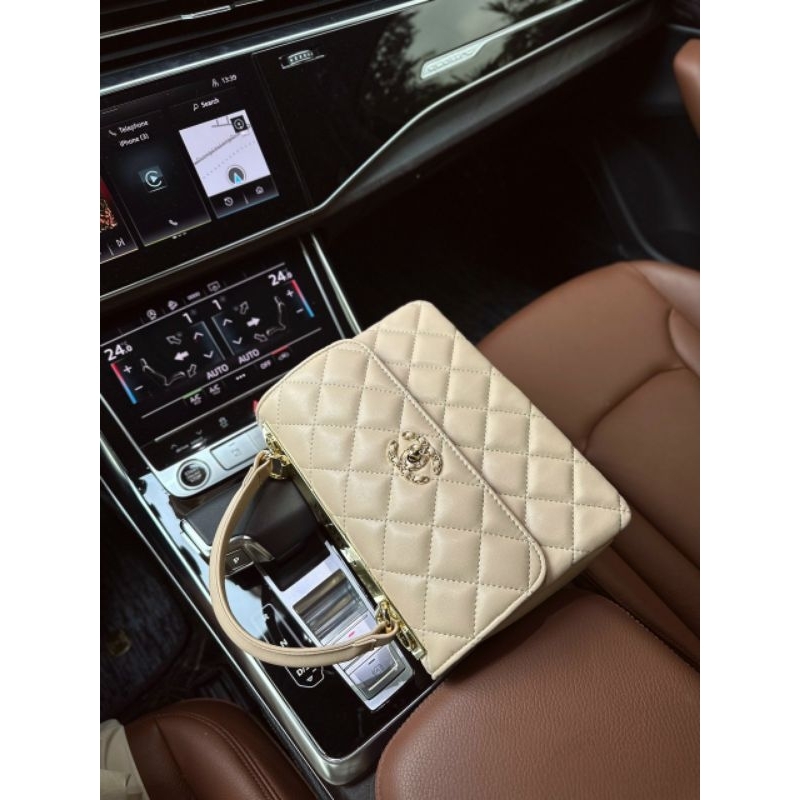 Túi C  N  hand bag logo new bản 2023