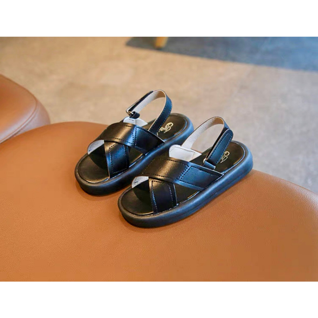 Giày sandal quai chéo bản to cho bé G838