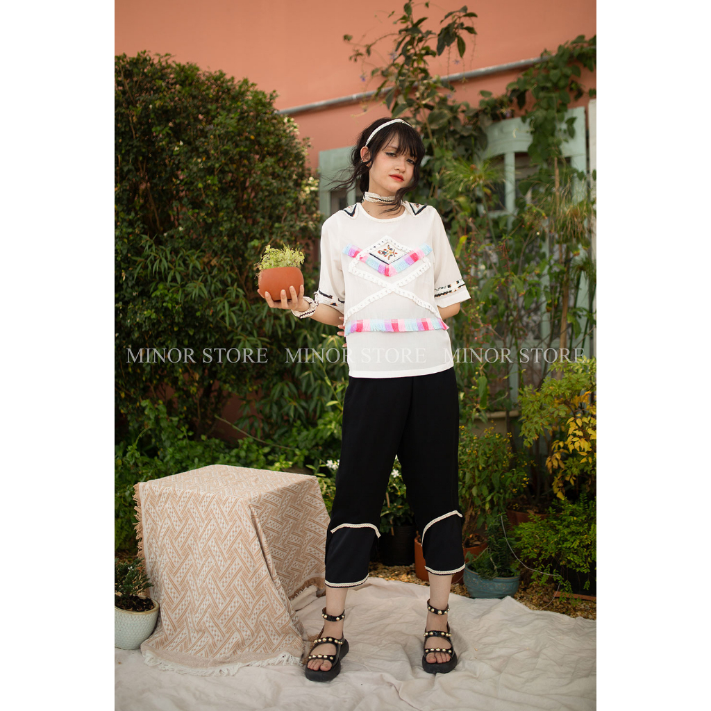 QUẦN BAGGY ĐEN 2 TẦNG REN [MINOR VALLY]