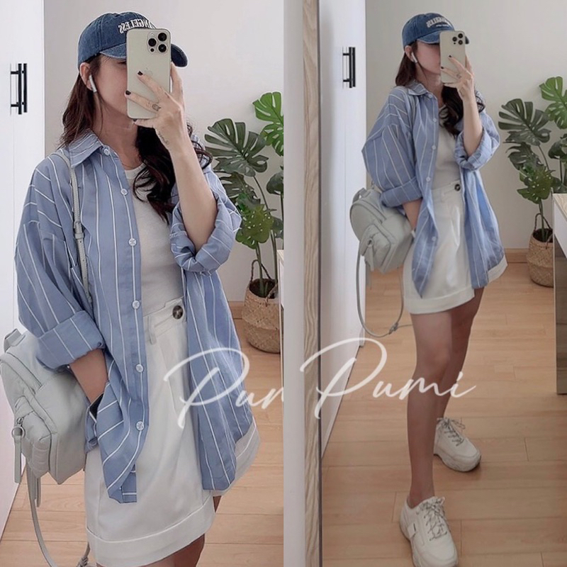 Set sơ mi kẻ sọc xanh áo trắng croptop gân kèm quần kaki gài nút bẻ lai freesize Pumi 14297