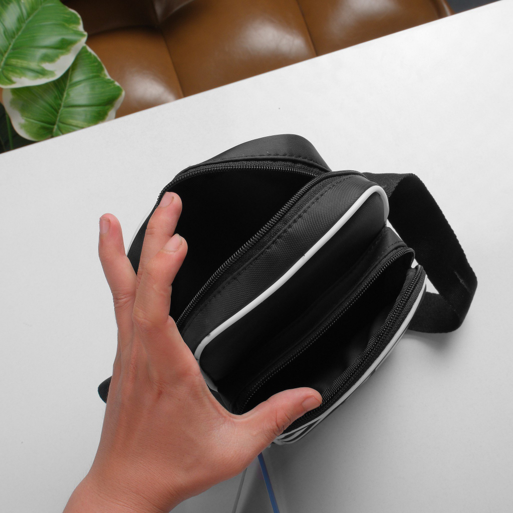 Túi đeo chéo unisex, túi đeo vuông mini, phối logo basic, chất liệu chống thấm nước TD9
