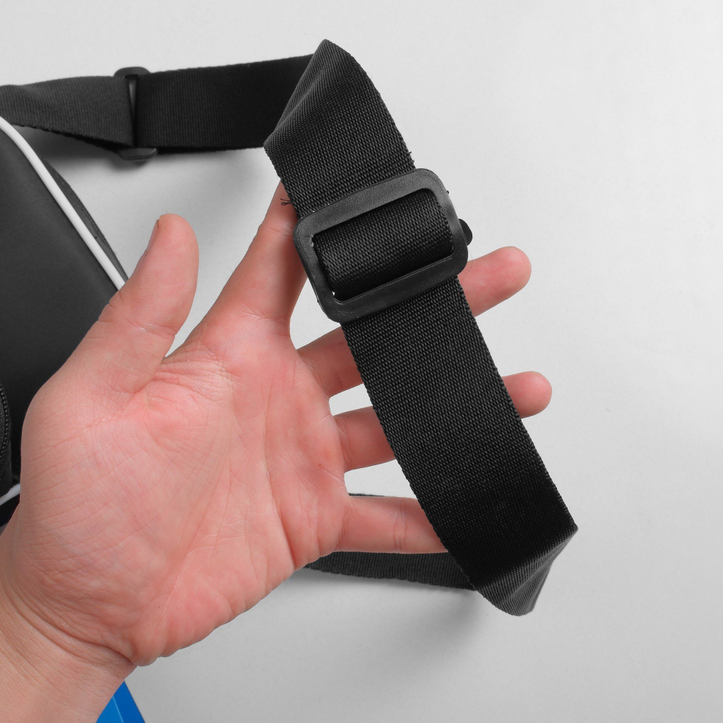 Túi đeo chéo unisex, túi đeo vuông mini, phối logo basic, chất liệu chống thấm nước TD9