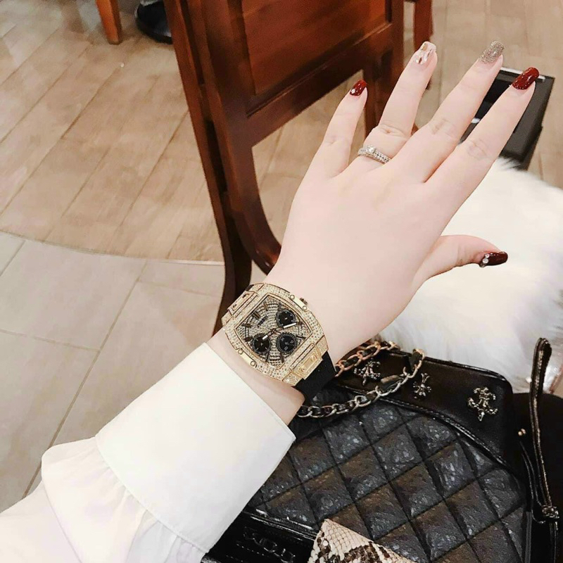 Đồng hồ nữ Guess GW0105L2 39mm