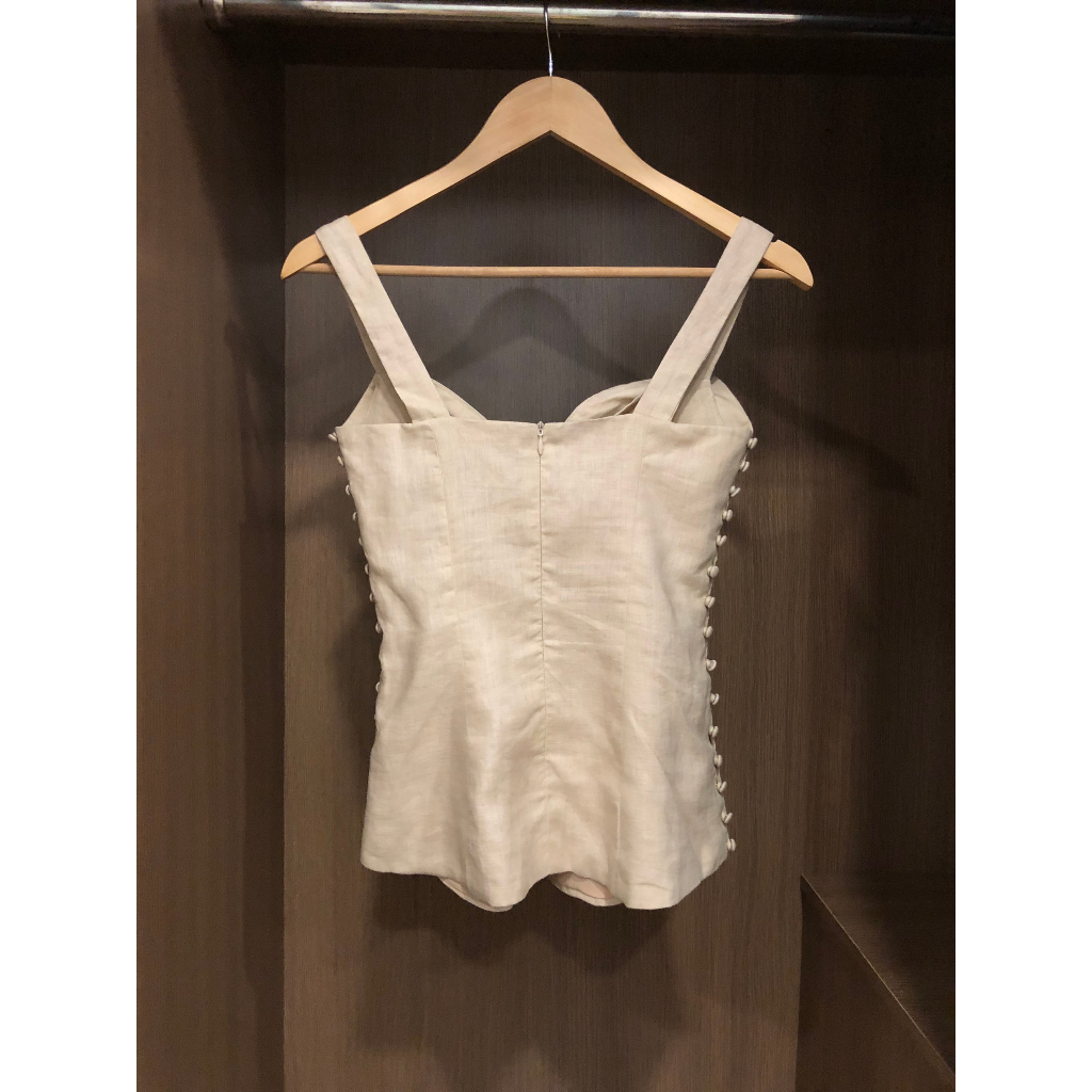 Áo Linen Elpis "họa tiết đính nút" - màu kem