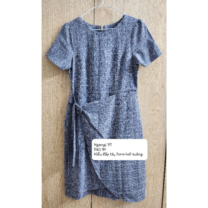 Pass thanh lý đầm thiết kế đắp tà thắt nơ eo like new, thanh lý đầm đắp tà đầm công sở