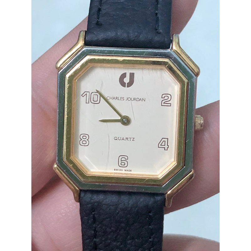 đồng hồ Thụy nữ hiệu Charles jourdan quartz