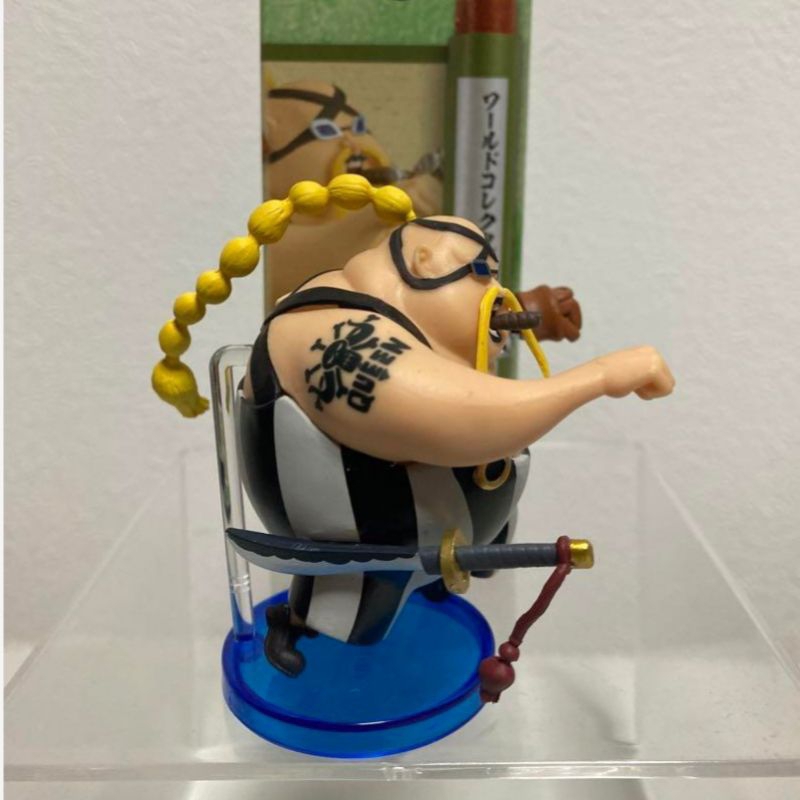 Mô hình One Piece - Queen bệnh dịch WCF team Kaido chính hãng