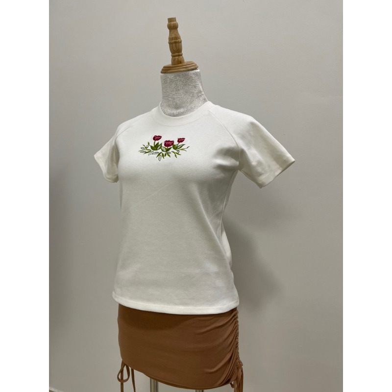 Áo Baby Tee Thêu Hoa