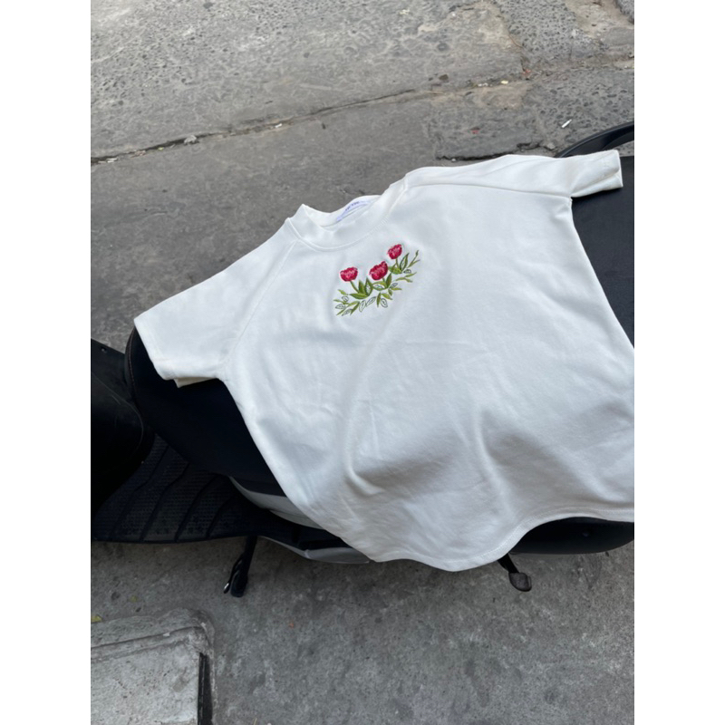 Áo Baby Tee Thêu Hoa