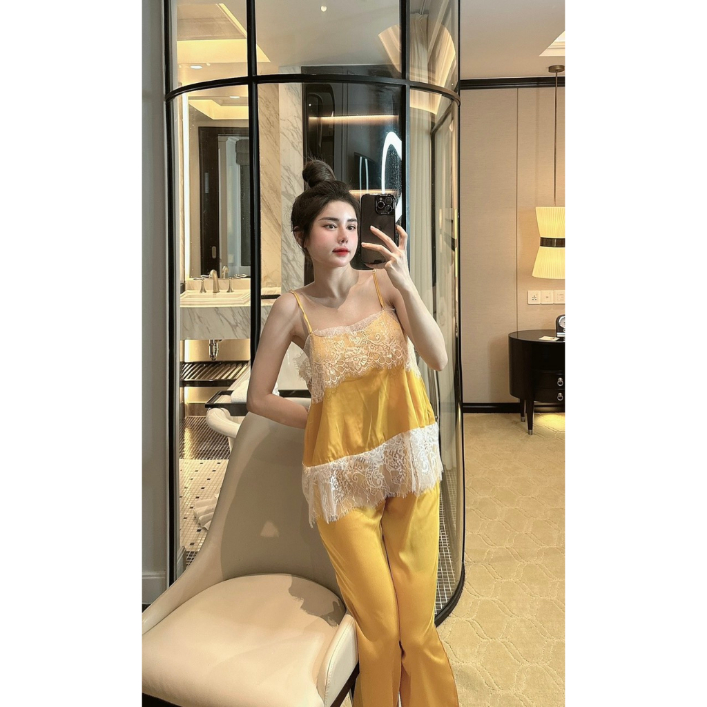 Set Đồ Ngủ Áo 2 Dây &amp; Quần Phối Ren Lụa Latin Siêu Cưng Freesize