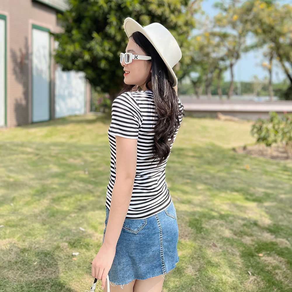 Áo thun nữ TOLI cổ tròn tay ngắn, dáng ôm nhẹ, vải Cotton co dãn mềm mịn, màu sọc, hàng chính hãng cao cấp [Tr-15B]