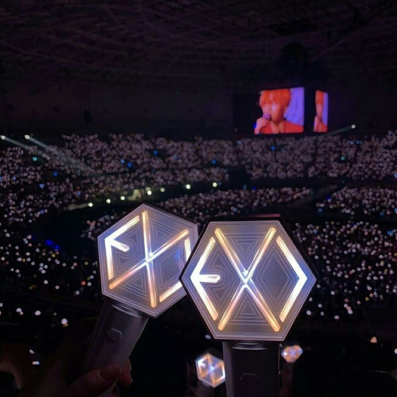 SẴN LIGHTSTICK EXO VER 3 Off nguyên seal