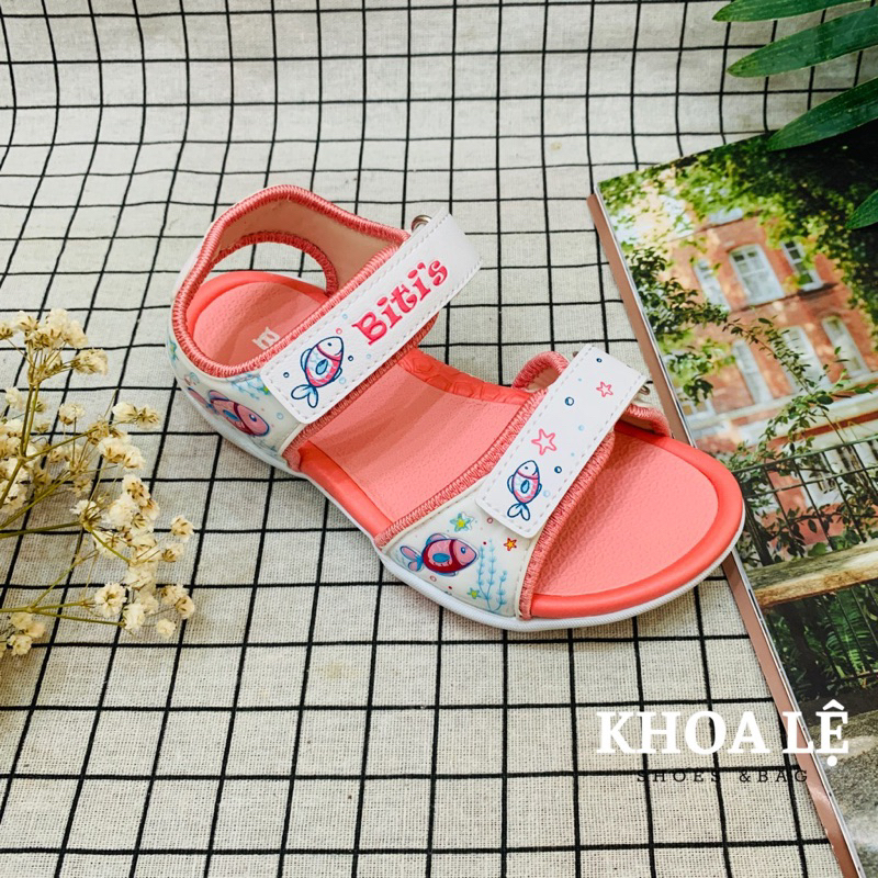 Giày sandanl bé gái