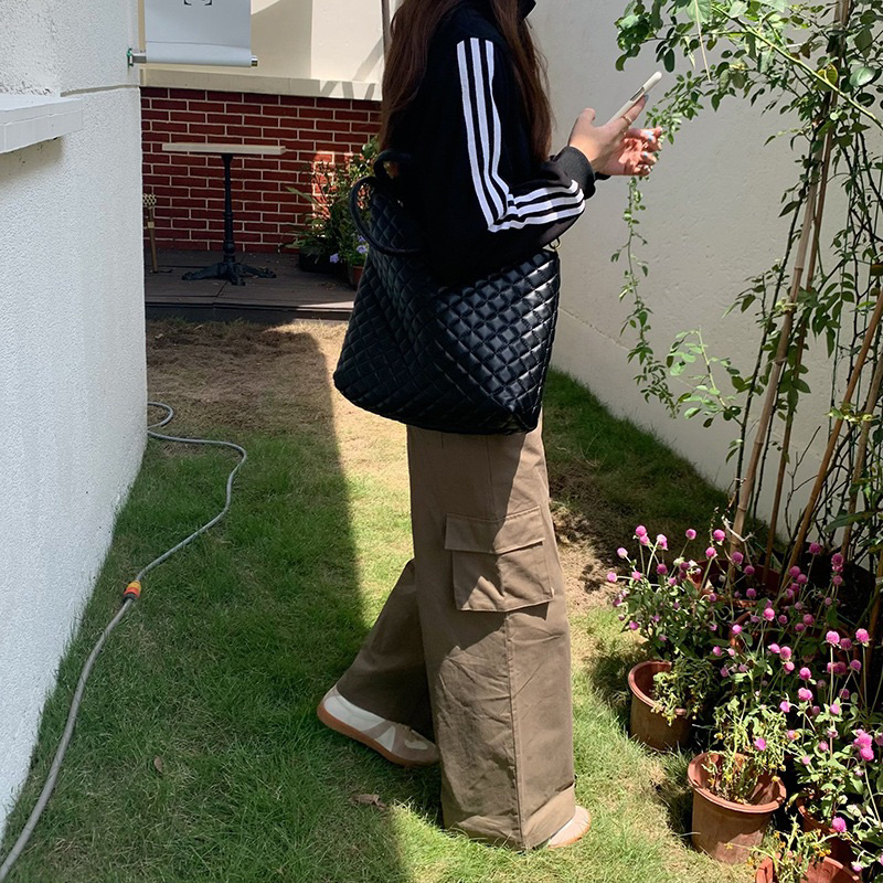 Túi Tote Đeo Vai Màu Đen Sức Chứa Lớn Họa Tiết Trần Trám Dễ Phối Đồ