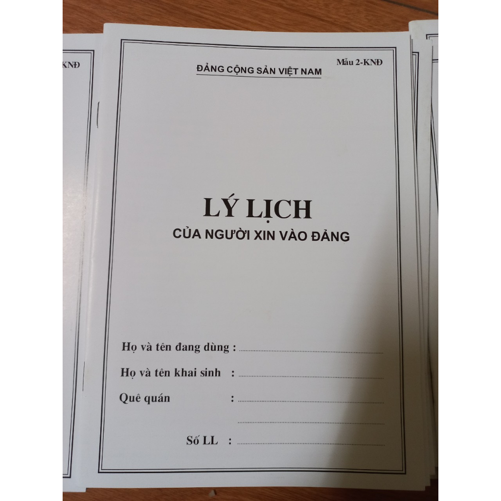 Combo 10 quyển LÝ LỊCH CỦA NGƯỜI XIN VÀO ĐẢNG mẫu 02-KNĐ (40 trang)