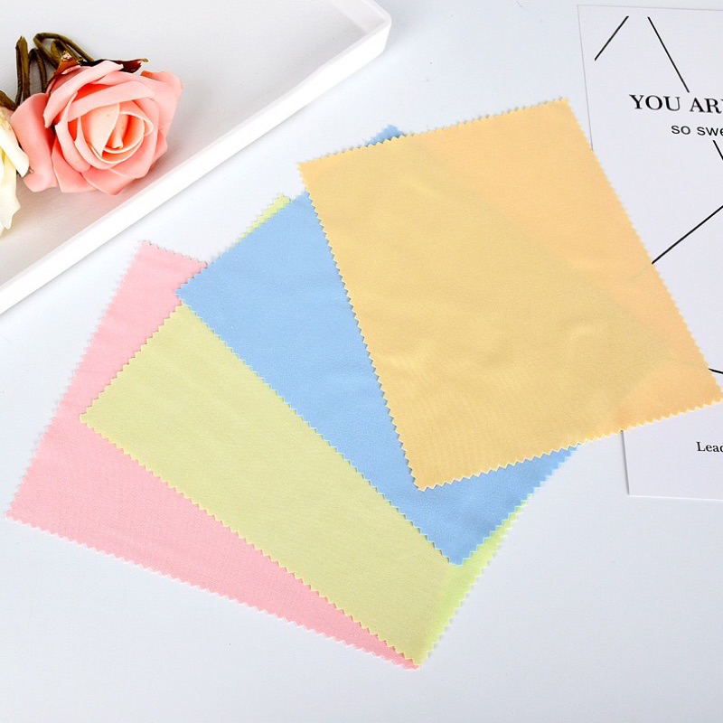 Khăn lau kính, lau màn hình điện thoại