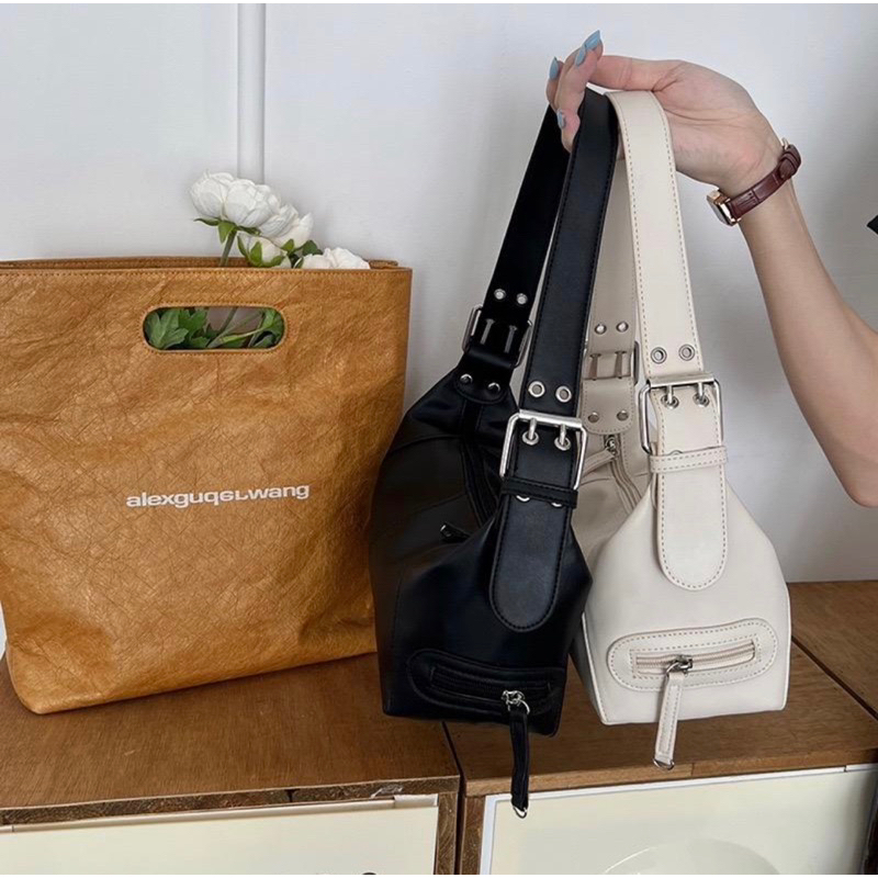 Túi Đeo Chéo Da Mềm, Túi Bánh Mì Cá Tính Dây Bản To Phong Cách Hàn Quốc