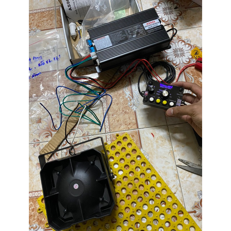 Âm li tiếng kêu whelen