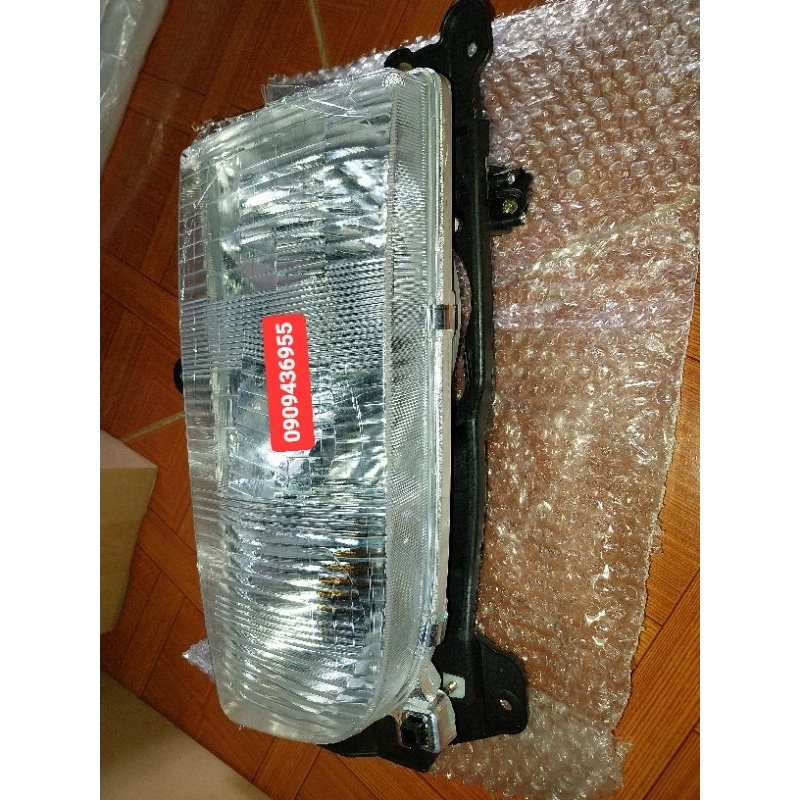 Đèn pha kia K3000 , 1 cái giá 500k 1 cặp 1000000