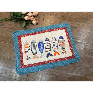 Thảm chùi chân - cá 6 con viền chấm bi xanh dương - tcc11510