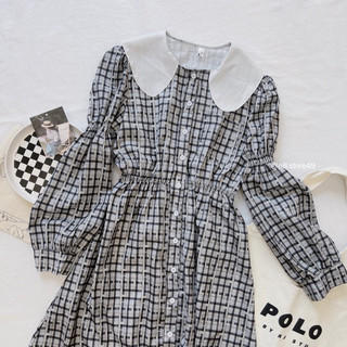 Đầm Caro Dài Cổ Bèo Trắng