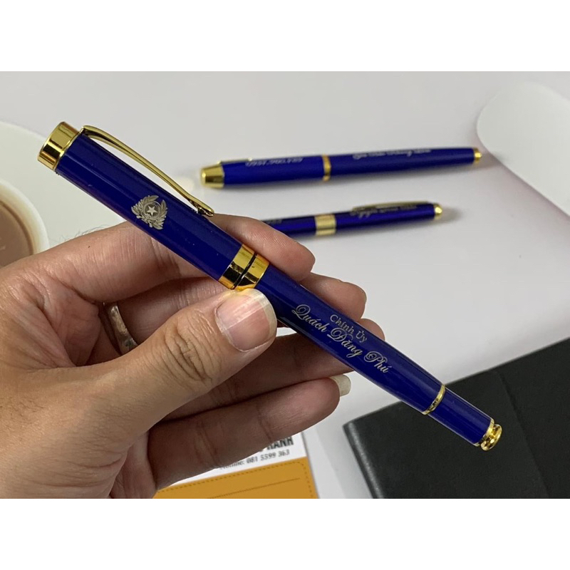 Bút Kim Loại Đậy Nắp Màu Xanh khắc tên, logo theo yêu cầu