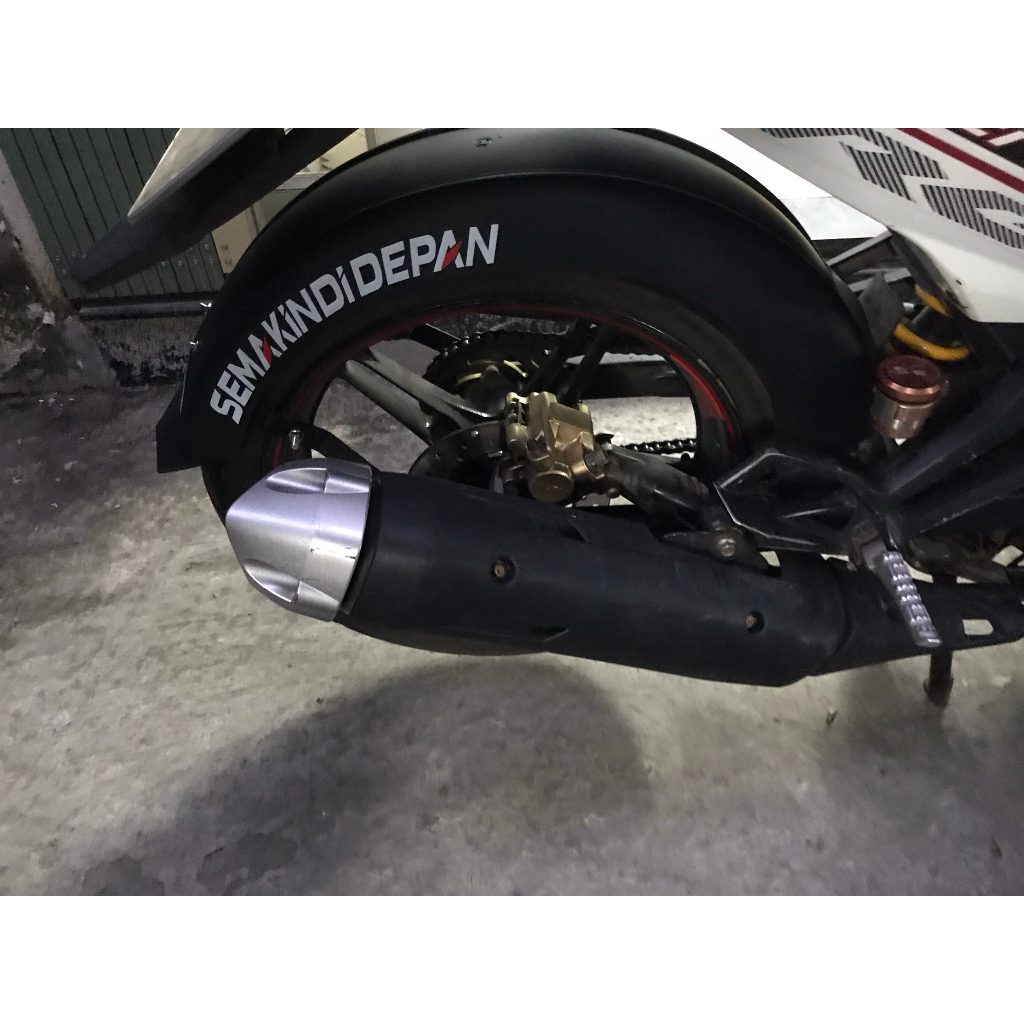 Dè chắn bùn 1/2 gắn bánh sau Exciter 150 155vva  có lẻ từng món