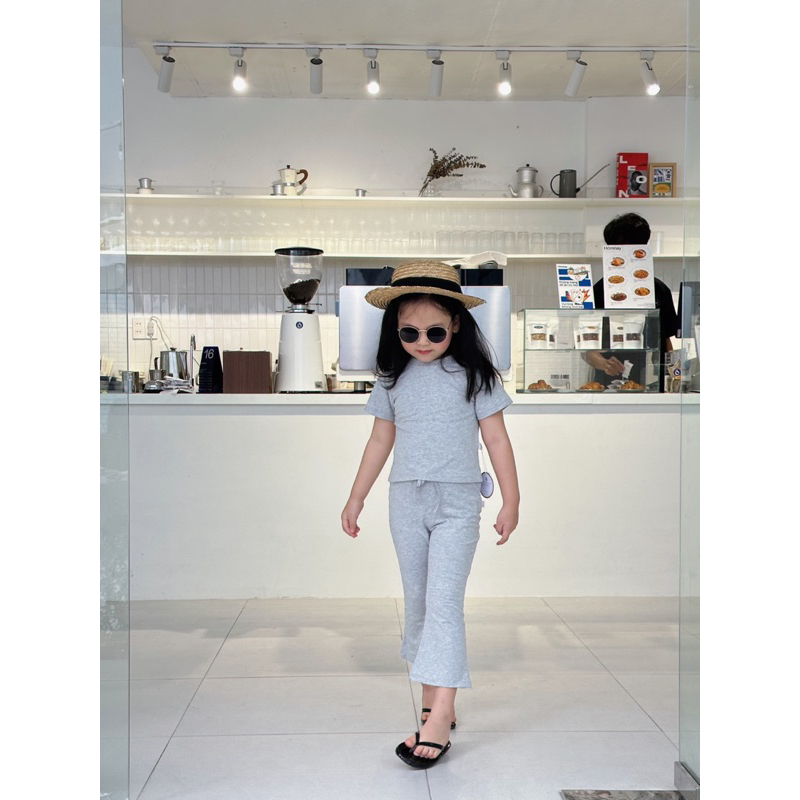 Yauakids - Set áo crop quần loe