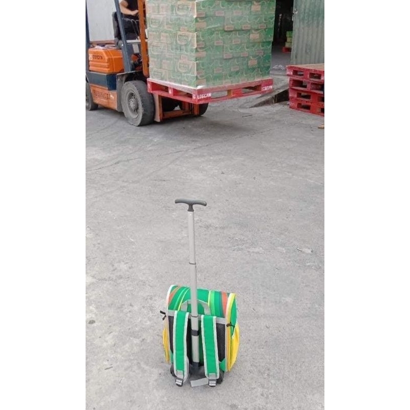 Balo chống gì có cần kéo cho các bé