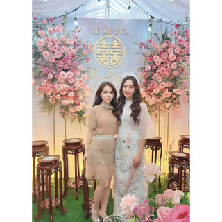 Set đồ thiết kế nâu nơ cổ đính đá ngắn